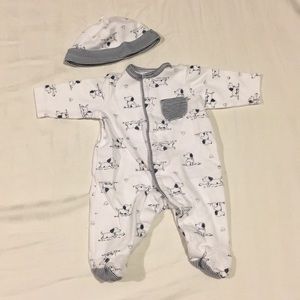 One piece outfit and hat